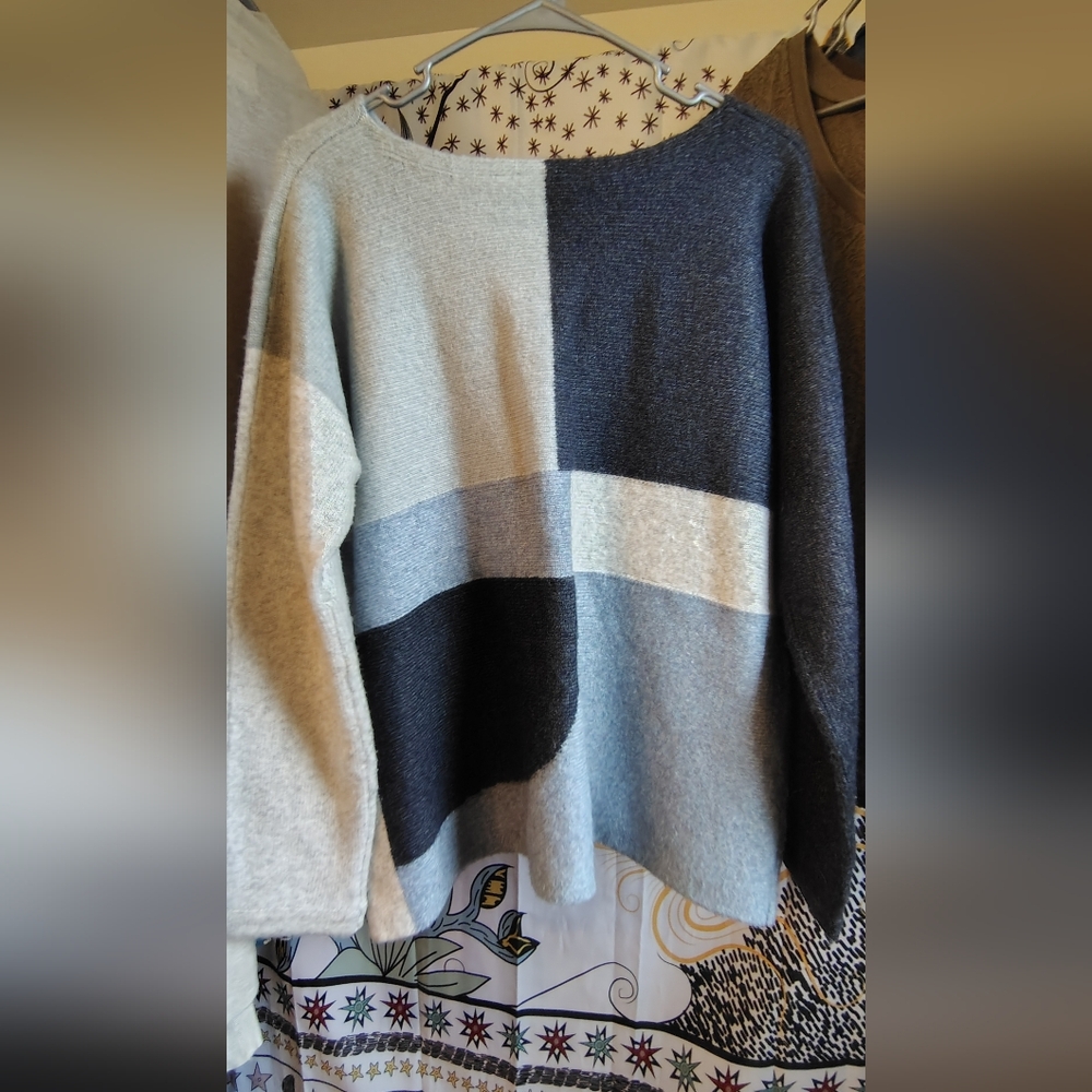 Gray and Blue Asymmetrical Crew Neck Sweater